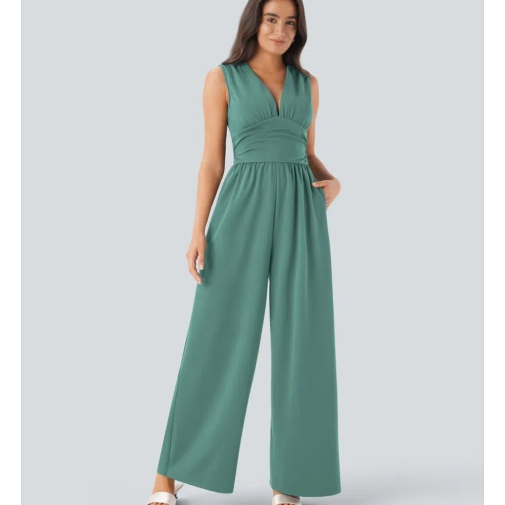 HALARA Sleeveless V-Neck Wide-Leg Jumpsuit in Teal Green